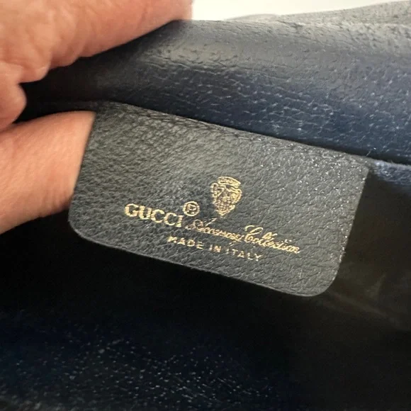 ✋🛑PRICE DROP ✋🛑Authentic Gucci Leather Clutch Crossbody/Shoulder Bag Gucci. - Picture 11 of 17